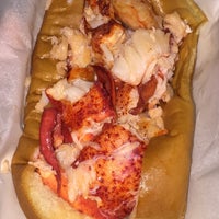 Photo taken at Cousins Maine Lobster Truck by Love C. on 7/26/2015