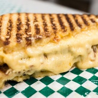 Foto scattata a Gayle&amp;#39;s Best Ever Grilled Cheese da Gayle&amp;#39;s Best Ever Grilled Cheese il 5/10/2017