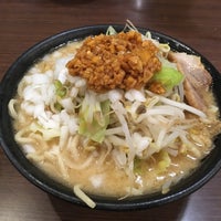 Photo taken at 横浜家系ラーメンたくみ家 by Y. O. on 1/12/2018