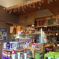 Photo taken at The Coffee Bean &amp;amp; Tea Leaf by Christopher D. on 12/20/2012