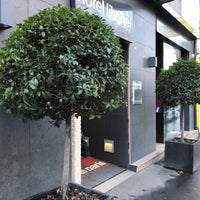 รูปภาพถ่ายที่ Hôtel Libertel Gare du Nord Suède โดย Munenori F. เมื่อ 3/7/2018
