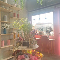 Photo taken at Blush Flowers by Ghada .. on 9/30/2022