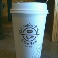 Photo taken at The Coffee Bean &amp;amp; Tea Leaf® by Shawn T. on 11/22/2012