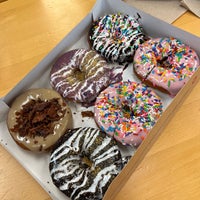 Foto scattata a Duck Donuts da Monica T. il 9/14/2023