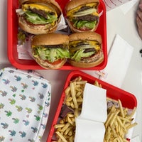 Photo taken at In-N-Out Burger by Monica T. on 1/25/2023