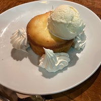 Photo taken at California Pizza Kitchen by Monica T. on 9/30/2023