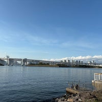 Photo taken at Odaiba Marine Park by Takashi on 4/7/2024