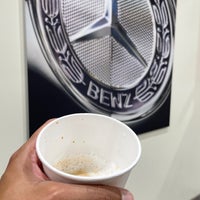 Foto tirada no(a) Mercedes-Benz of South Orlando por آبدولا آهمد ⚜️ em 7/10/2023