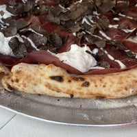 รูปภาพถ่ายที่ Song&amp;#39; e Napule Pizzeria โดย آبدولا آهمد ⚜️ เมื่อ 7/23/2023