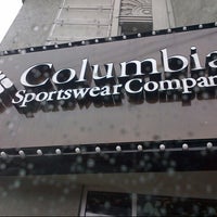 รูปภาพถ่ายที่ Columbia Sportswear โดย Rasamee Amy M. เมื่อ 1/27/2013
