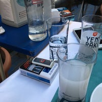 Das Foto wurde bei Sokak Restaurant Cengizin Yeri von Yaşar Ö. am 5/12/2017 aufgenommen
