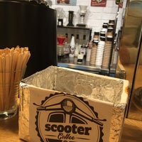 Photo prise au Scooter Coffee par Ozge V. le4/13/2017