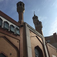 Photo taken at East London Mosque by Büşra Ç. on 5/11/2016