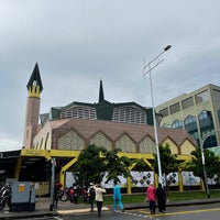 Photo taken at Masjid Kassim (Mosque) by Hafizul W. on 5/3/2022