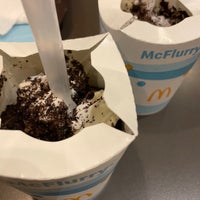 รูปภาพถ่ายที่ McDonald&amp;#39;s &amp;amp; McCafé โดย Alex l. เมื่อ 6/26/2022