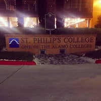 รูปภาพถ่ายที่ St. Philip&amp;#39;s College โดย Lilly เมื่อ 1/19/2016