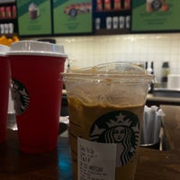 Photo taken at Starbucks by ♈️ on 11/30/2022