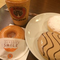 Photo taken at J.CO Donuts &amp;amp; Coffee by Alliah I. on 5/13/2017