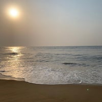 Photo taken at Besant Nagar Beach (Edward Elliot&amp;#39;s Beach) by Shiva S. on 6/3/2023
