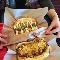 2/19/2016にMatt B.がHarleys : A Hot Dog Revolutionで撮った写真