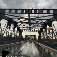 Photo taken at Пешеходный мост через Сортировку by Marakuyya on 6/18/2020