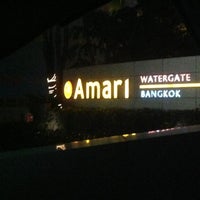 รูปภาพถ่ายที่ Amari Watergate Bangkok โดย Achara C. เมื่อ 7/21/2013