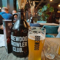 Photo taken at BrewDog Outpost Tower Hill by Juan Angel B. on 4/27/2024