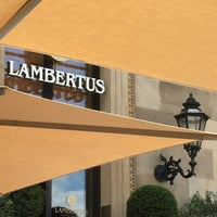 รูปภาพถ่ายที่ Lambertus โดย Andreas P. เมื่อ 8/14/2019