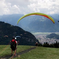 Foto diambil di AlpinAir Paragliding Interlaken oleh NA ♋️ pada 8/17/2018