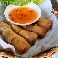 Photo taken at Mueang Thong Crab-meat Fried Rice 1 by Wararat K. on 4/12/2023