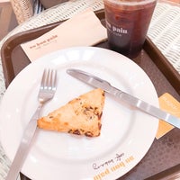 Photo taken at Au Bon Pain by Wararat K. on 3/15/2020