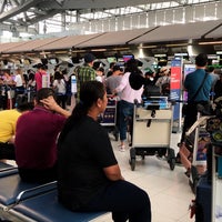 Photo taken at Check-in Row &amp;quot;U&amp;quot; by Bia D. on 6/7/2019