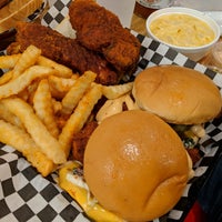 Photo taken at Dave’s Hot Chicken by Richard on 3/5/2018