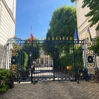 Photo taken at Ambassade de Pologne / Ambasada Rzeczypospolitej Polskiej by Tsvetelin K. on 6/16/2022