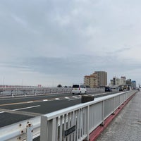 Photo taken at 弁天大橋 by ひでP on 5/1/2021
