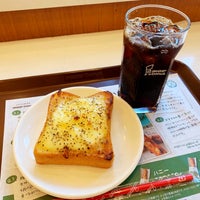 Photo taken at Mister Donut by 海月 . on 4/15/2019