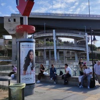 Photo taken at Uzunçayır Metrobüs Durağı by Ferhat on 9/19/2022