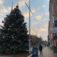Photo taken at Market Square by Archie R. on 12/24/2018