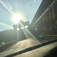 Photo taken at Jubelparktunnel / Tunnel Cinquantenaire by Bruno V. on 3/27/2017