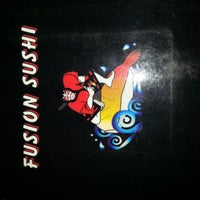 รูปภาพถ่ายที่ Fusion Sushi โดย Jazz T. เมื่อ 10/6/2012