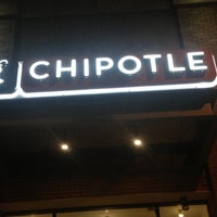 Photo taken at Chipotle Mexican Grill by Guadalupe on 11/24/2012