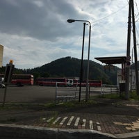Photo taken at 夕鉄本社ターミナル (夕張鉄道本社) by トレイヤ （. on 8/22/2018