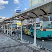 Photo taken at Tomakomaiekimae Bus Stop by トレイヤ （. on 11/12/2020