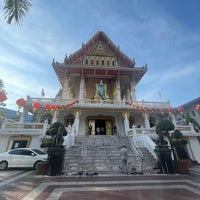 Photo taken at Wat Samphantawong by Scott🇭🇰🇨🇳🇹🇭🇨🇦 on 1/21/2023