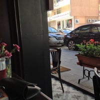 รูปภาพถ่ายที่ Café des Cafés โดย Refik İ. เมื่อ 5/5/2013
