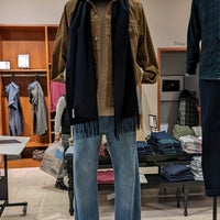 Photo taken at J.Crew by Justin S. on 12/12/2021