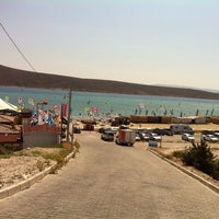 Foto diambil di Alaçatı Surf Paradise Club oleh Onur Z. pada 7/16/2013