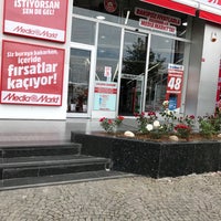 Das Foto wurde bei Media Markt Türkiye Genel Müdürlük von Mehmet Can A. am 6/4/2017 aufgenommen
