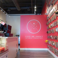 Photo taken at Love Me Sweet - Markham Location by Love Me Sweet - Markham Location on 5/30/2017
