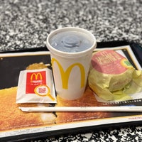 Photo taken at McDonald&amp;#39;s by Kata on 12/18/2022